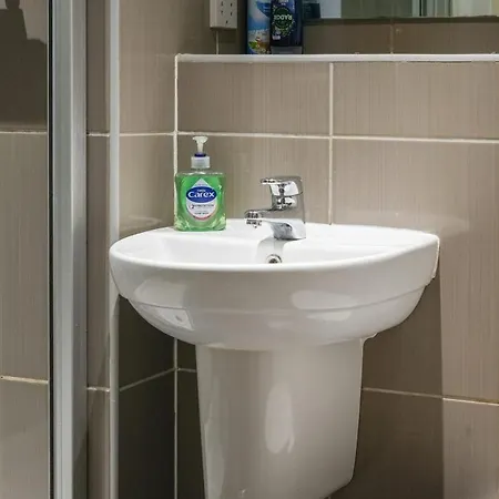 Appartement Stylish Centre 2br - Free Parking - 2 Mins To First Direct Arena