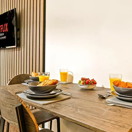 Apartment Stylish Centre 2br - Free Parking - 2 Mins To First Direct Arena