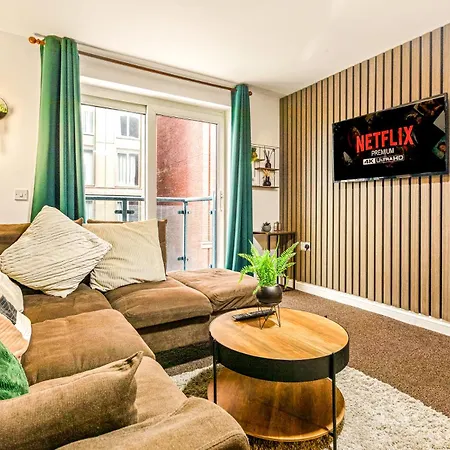 Stylish Centre 2br - Free Parking - 2 Mins To First Direct Arena