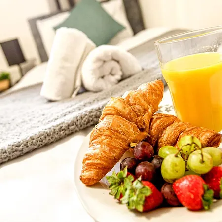 Apartment Stylish Centre 2br - Free Parking - 2 Mins To First Direct Arena